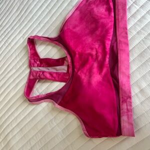 Used like new Fuchsia Hendrix Mesh Light n Tight Bra